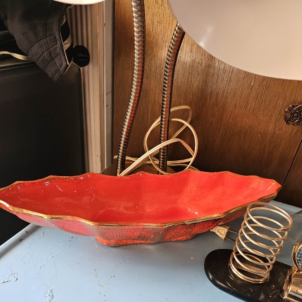Mid Century Modern/Retro Dish California Pottery